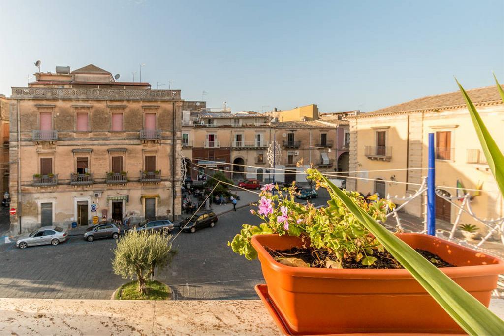 Experience Il Paesino Otel Licodia Eubea Dış mekan fotoğraf