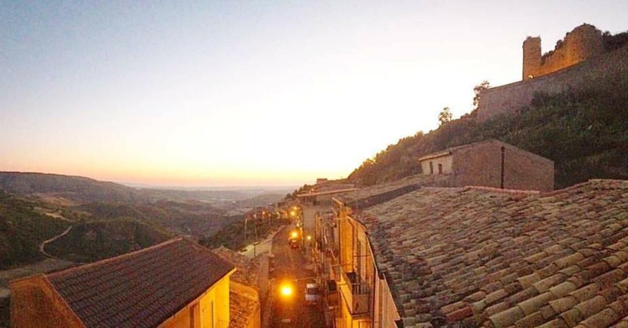 Experience Il Paesino Otel Licodia Eubea Dış mekan fotoğraf