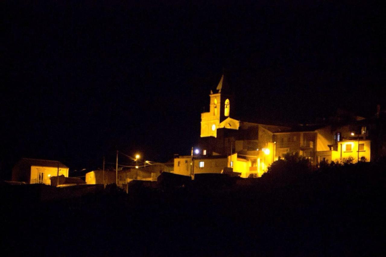 Experience Il Paesino Otel Licodia Eubea Dış mekan fotoğraf