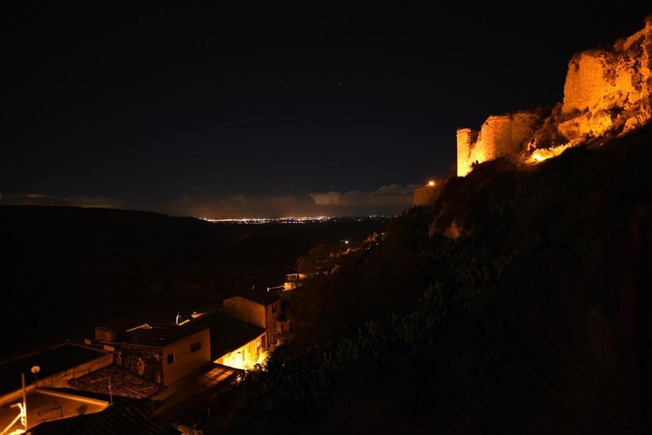 Experience Il Paesino Otel Licodia Eubea Dış mekan fotoğraf